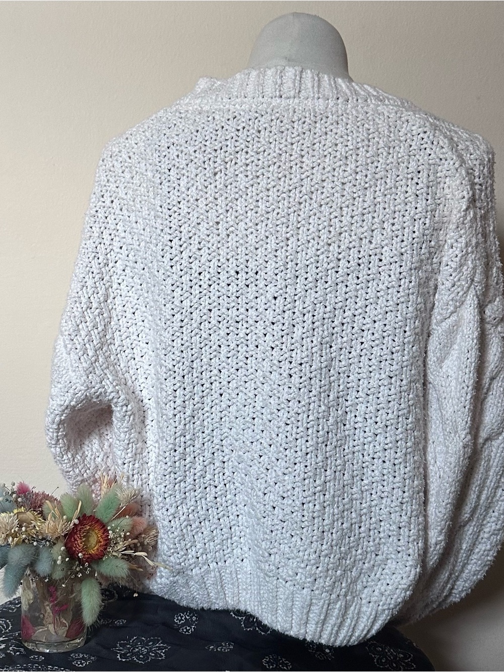 FREE PEOPLE Chunky Cable-Knit Cardigan Sweater (M) EUC - Picture 11 of 13